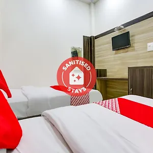 https://oyo-75850-vishwanath-guest-house.hotels-varanasi.com